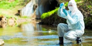 Conheça as doenças de veiculação hídrica mais comuns no Rio Grande do Sul e entenda como o tratamento de esgoto ajuda a prevenir surtos.